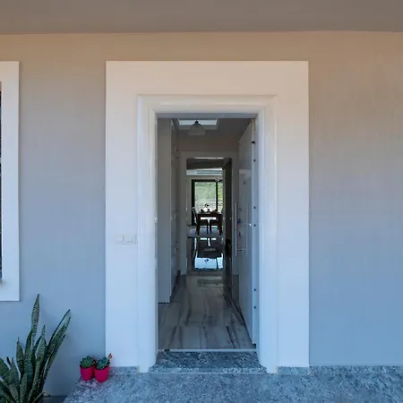 Villa Perfect Peaceful In Oeluedeniz Fethiye